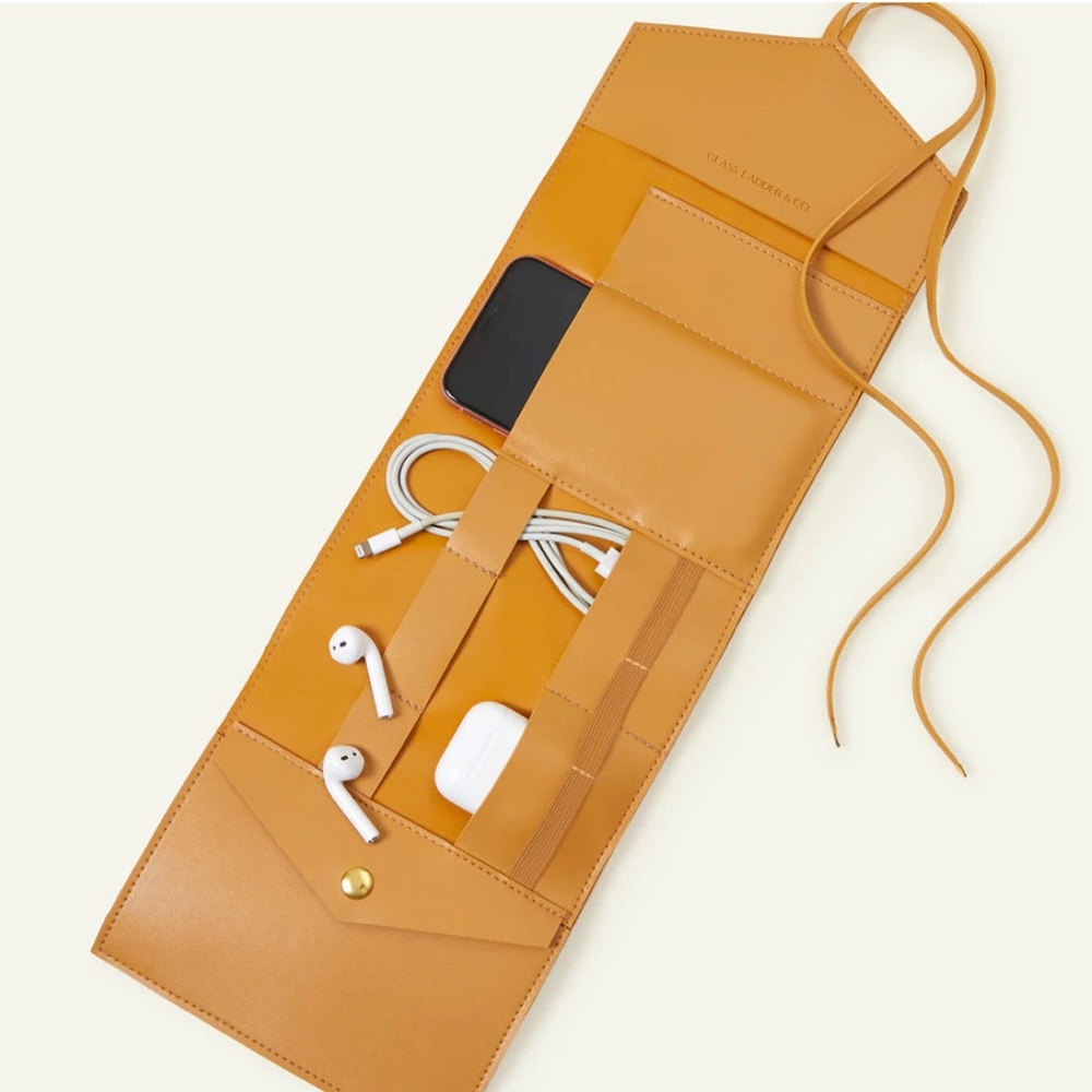 GLASS LADDER & CO. Katherine Tech Organizer Roll - Honey brown Causebox